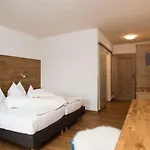 Gaestehaus Wildbach 3* Mittelberg