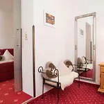 Gasthuis Gaestehaus Wildbach 3*