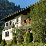 Gasthuis Gaestehaus Wildbach 3*