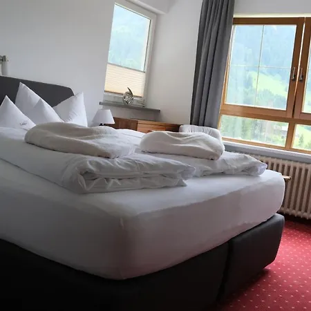 Gaestehaus Wildbach Guest house Mittelberg