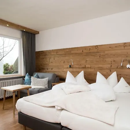 Gaestehaus Wildbach Guest house Mittelberg